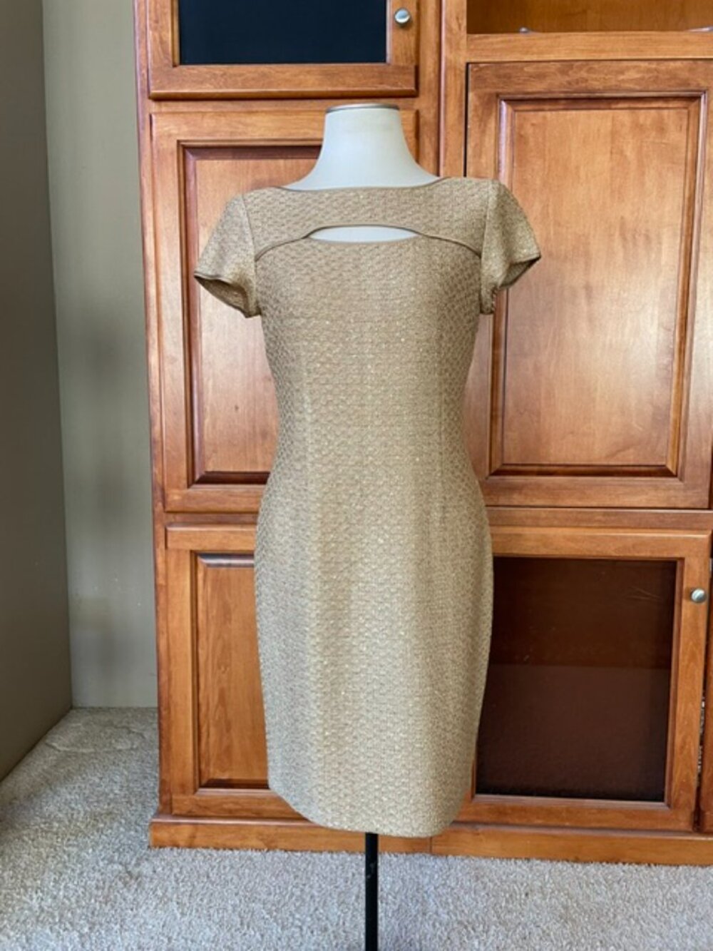St John Dress Tan Sparkle Size 6 NWT